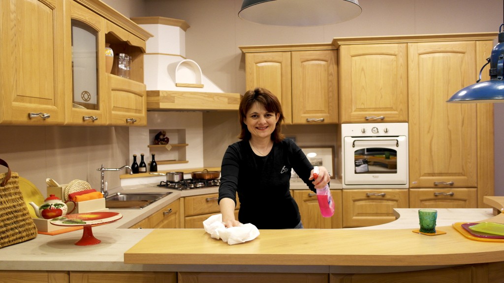 Come pulire mobili e pensili della cucina in legno Come pulire mobili e pensili della cucina in legno